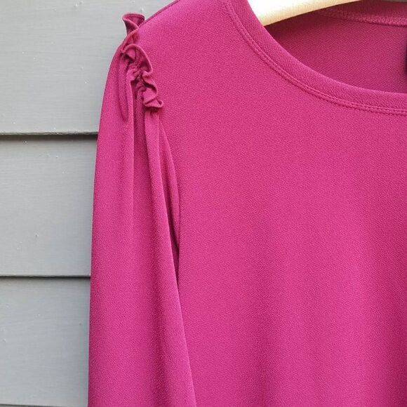 Worthington Ruffle shoulder Half Sleeve Tee Size Large - Picture 6 of 8